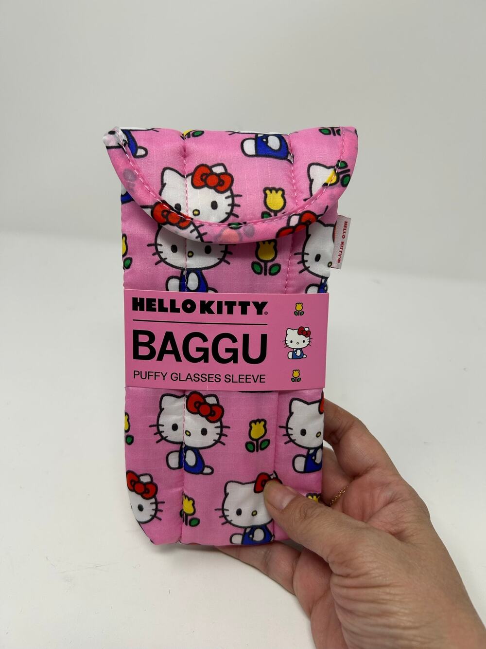 NWT  Baggu Hello Kitty Puffy Glasses Case